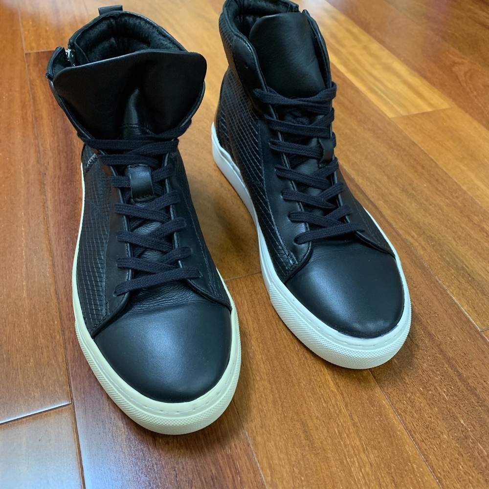 Real leather sneaker 👟